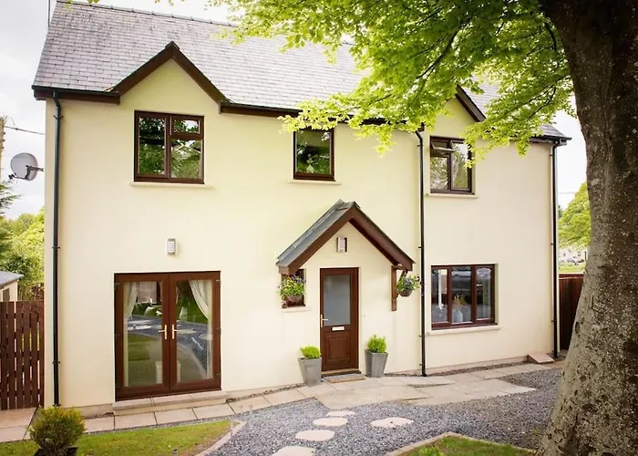 4 Bed Luxury Family Home In The Heart Of Narberth