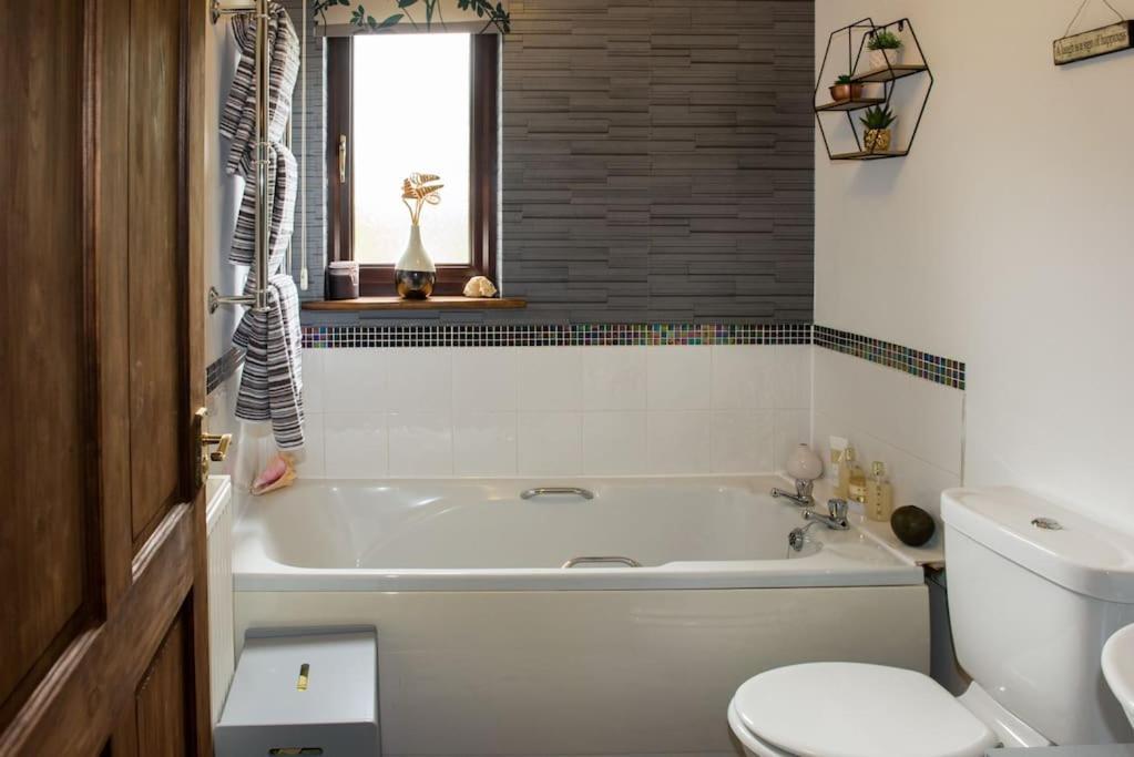 4 Bed Luxury Family In The Heart Of * Narberth