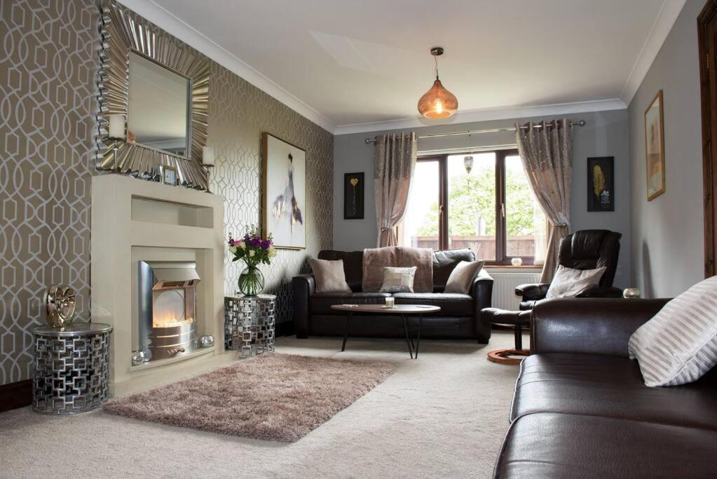 4 Bed Luxury Family In The Heart Of Holiday home